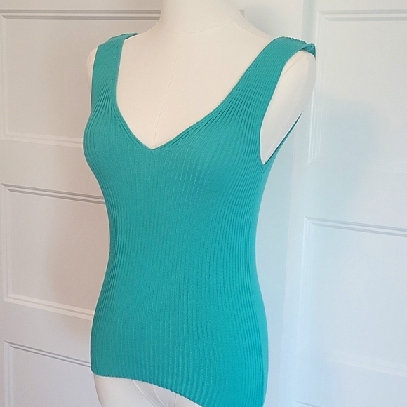 Elhoffer Teal Sleeveless Knit Top - Picture 3 of 4
